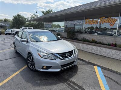 2017 Nissan Altima 2.5 SV - Photo 2 - Flint, MI 48503