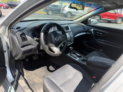 2017 Nissan Altima 2.5 SV - Photo 8 - Flint, MI 48503
