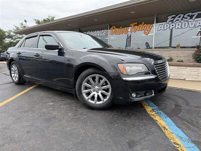 2014 Chrysler 300 Series - Photo 1 - Flint, MI 48503