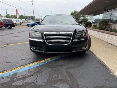 2014 Chrysler 300 Series - Photo 2 - Flint, MI 48503