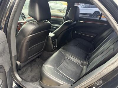 2014 Chrysler 300 Series - Photo 7 - Flint, MI 48503