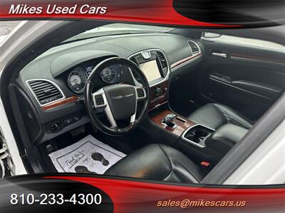 2012 Chrysler 200 Limited   - Photo 53 - Flint, MI 48503