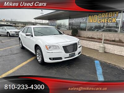 2012 Chrysler 200 Limited - Photo 12 - Flint, MI 48503