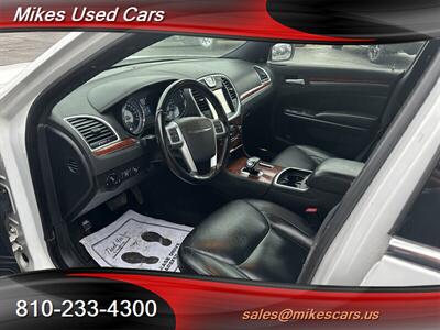 2012 Chrysler 200 Limited - Photo 40 - Flint, MI 48503