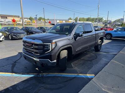 2025 GMC Sierra 1500 SLT   - Photo 5 - Flint, MI 48503