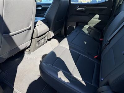 2025 GMC Sierra 1500 SLT   - Photo 10 - Flint, MI 48503