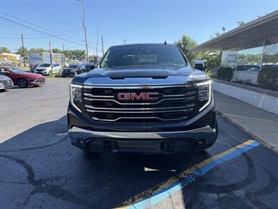 2025 GMC Sierra 1500 SLT   - Photo 3 - Flint, MI 48503