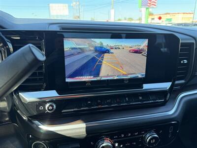 2025 GMC Sierra 1500 SLT   - Photo 13 - Flint, MI 48503