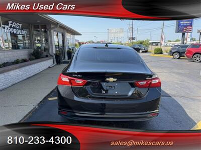 2017 Chevrolet Malibu LT   - Photo 6 - Flint, MI 48503