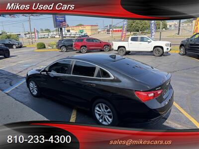2017 Chevrolet Malibu LT   - Photo 8 - Flint, MI 48503