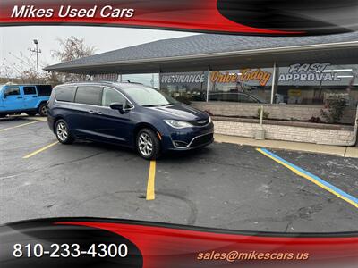 2018 Chrysler Pacifica Touring Plus   - Photo 1 - Flint, MI 48503