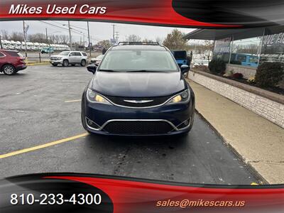 2018 Chrysler Pacifica Touring Plus   - Photo 10 - Flint, MI 48503