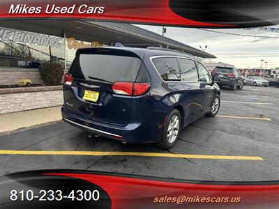2018 Chrysler Pacifica Touring Plus   - Photo 3 - Flint, MI 48503