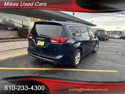 2018 Chrysler Pacifica Touring Plus   - Photo 3 - Flint, MI 48503