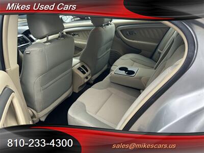 2015 Ford Taurus SEL   - Photo 29 - Flint, MI 48503