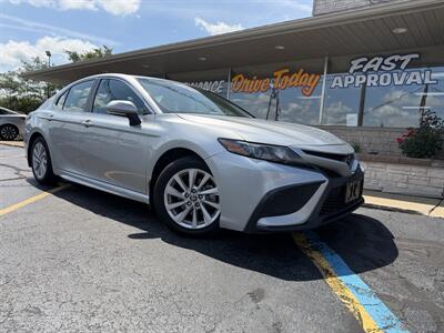 2024 Toyota Camry SE   - Photo 1 - Flint, MI 48503