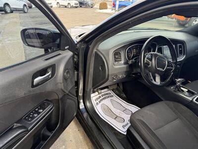 2017 Dodge Charger SXT - Photo 11 - Flint, MI 48503
