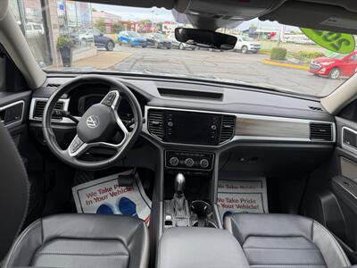 2022 Volkswagen Atlas V6 SEL 4Motion - Photo 13 - Flint, MI 48503