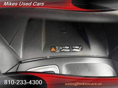 2020 Chevrolet Equinox Premier   - Photo 19 - Flint, MI 48503