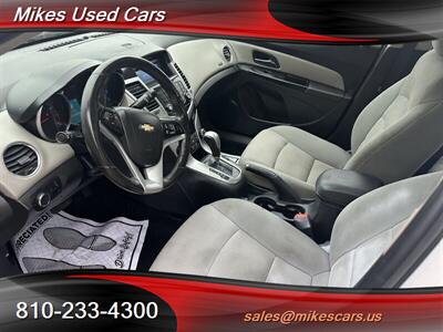 2013 Chevrolet Cruze 1LT Auto   - Photo 16 - Flint, MI 48503