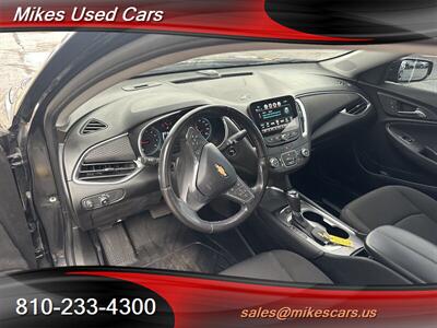 2018 Chevrolet Malibu LT   - Photo 21 - Flint, MI 48503