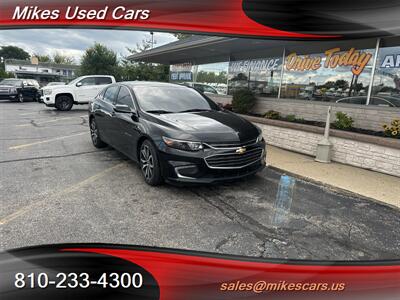2018 Chevrolet Malibu LT   - Photo 2 - Flint, MI 48503
