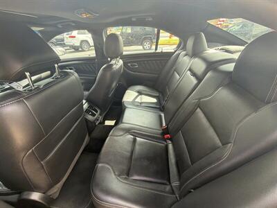 2017 Ford Taurus Limited   - Photo 9 - Flint, MI 48503