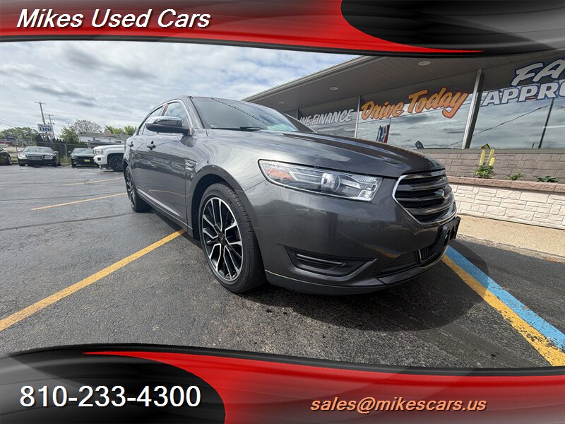 2017 Ford Taurus Limited AWD's photo
