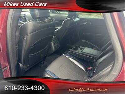 2016 Chrysler 200 S   - Photo 53 - Flint, MI 48503