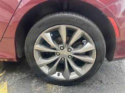 2016 Chrysler 200 S - Photo 66 - Flint, MI 48503