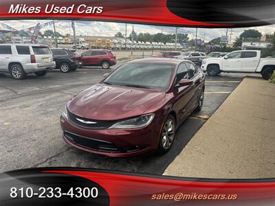 2016 Chrysler 200 S   - Photo 4 - Flint, MI 48503