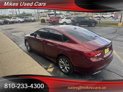 2016 Chrysler 200 S   - Photo 46 - Flint, MI 48503