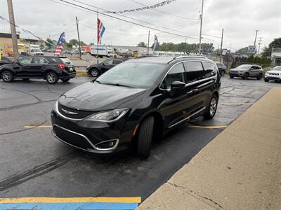 2018 Chrysler Pacifica Touring L Plus   - Photo 3 - Flint, MI 48503