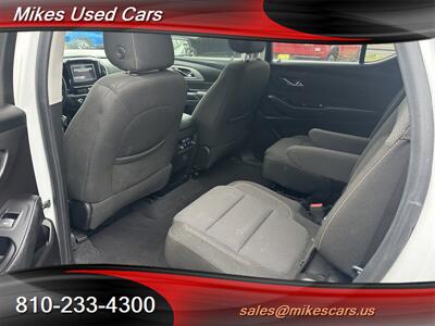 2019 Chevrolet Traverse LT Cloth   - Photo 10 - Flint, MI 48503