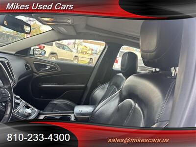 2015 Chrysler 200 C   - Photo 55 - Flint, MI 48503