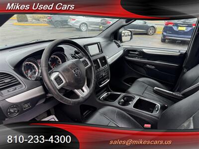 2016 Dodge Grand Caravan R/T - Photo 10 - Flint, MI 48503