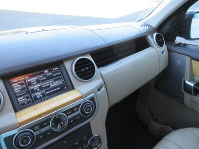 2012 Land Rover LR4 HSE - Photo 32 - Bohemia, NY 11716
