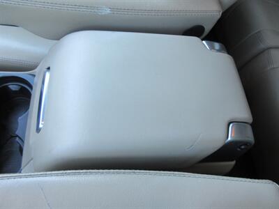 2012 Land Rover LR4 HSE - Photo 26 - Bohemia, NY 11716