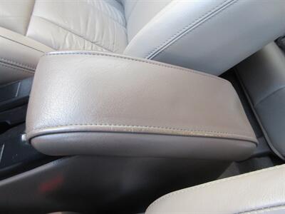 1998 Toyota 4Runner Limited - Photo 35 - Bohemia, NY 11716