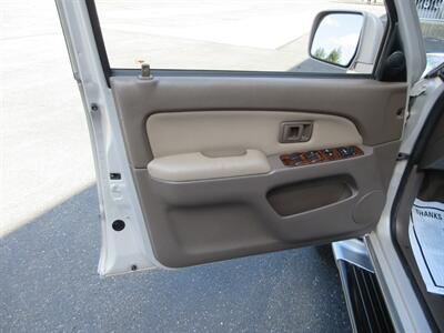 1998 Toyota 4Runner Limited - Photo 29 - Bohemia, NY 11716