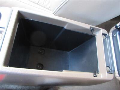 1998 Toyota 4Runner Limited - Photo 36 - Bohemia, NY 11716