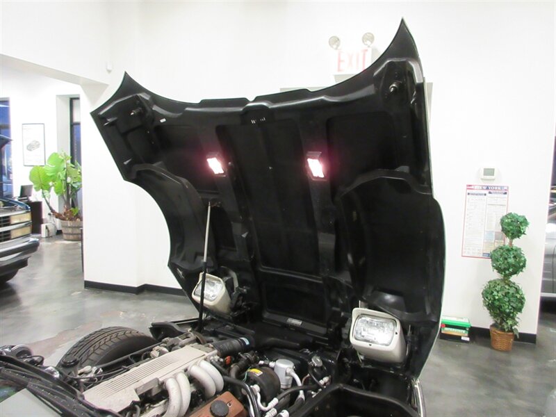 1987 Chevrolet Corvette Convertible   - Photo 57 - Bohemia, NY 11716