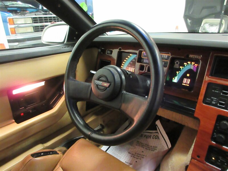 1987 Chevrolet Corvette Convertible   - Photo 31 - Bohemia, NY 11716