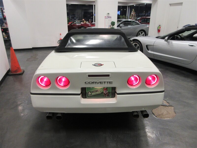 1987 Chevrolet Corvette Convertible   - Photo 9 - Bohemia, NY 11716