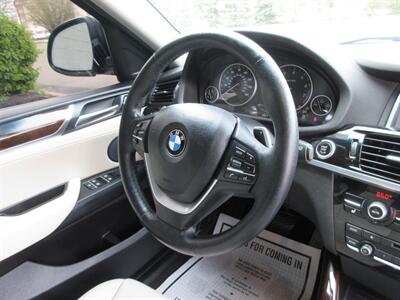 2016 BMW X4 xDrive28i   - Photo 22 - Bohemia, NY 11716