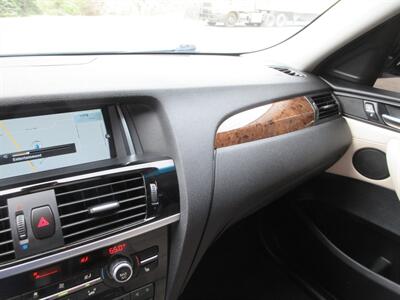 2016 BMW X4 xDrive28i   - Photo 30 - Bohemia, NY 11716