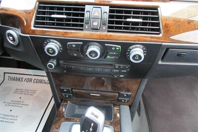 2008 BMW 550i M-Sport - Photo 42 - Bohemia, NY 11716