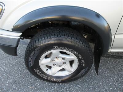 2001 Toyota Tacoma V6 Double Cab   - Photo 65 - Bohemia, NY 11716