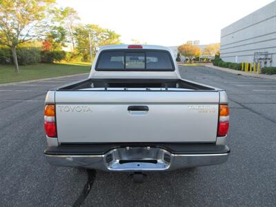 2001 Toyota Tacoma V6 Double Cab   - Photo 15 - Bohemia, NY 11716
