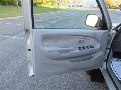 2001 Toyota Tacoma V6 Double Cab   - Photo 31 - Bohemia, NY 11716